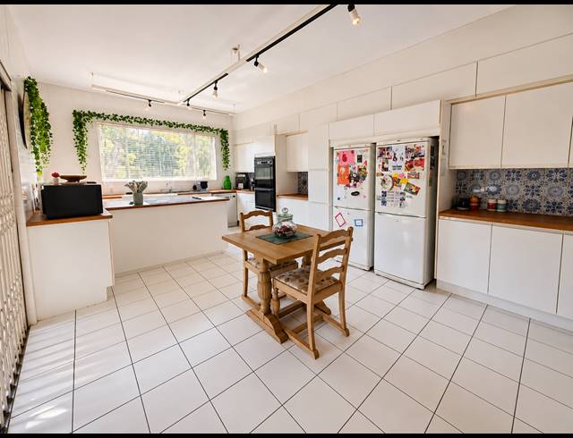 5 BEDROOM HOUSE FOR SALE IN THREE RIVERS PROPER